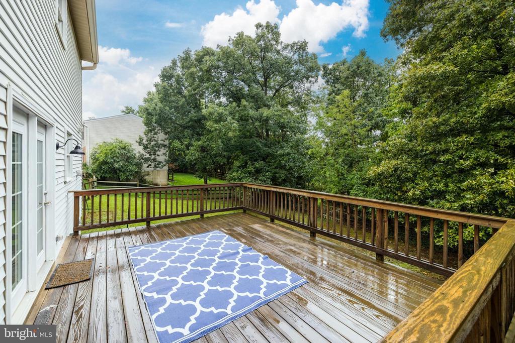 109 SILVERLEAF CT