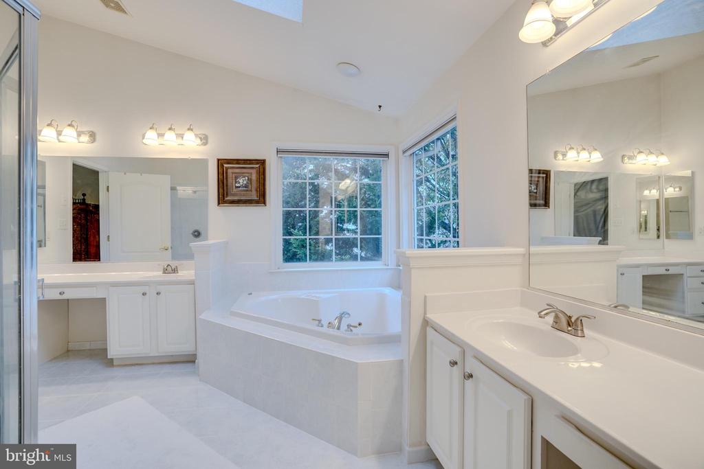 21552 Glebe View