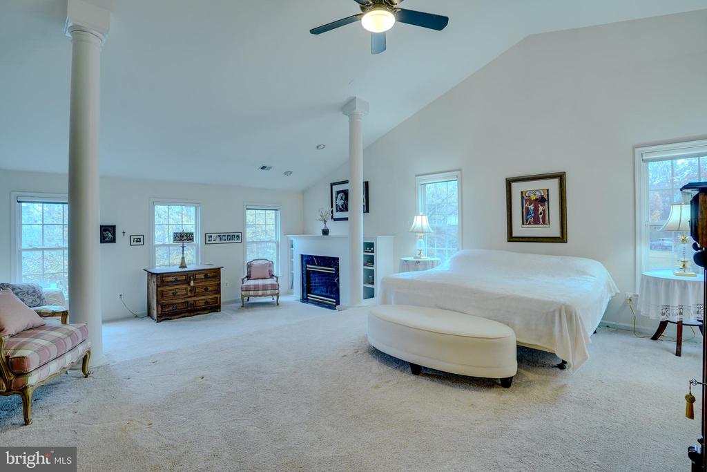21552 Glebe View