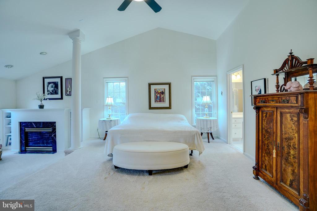 21552 Glebe View