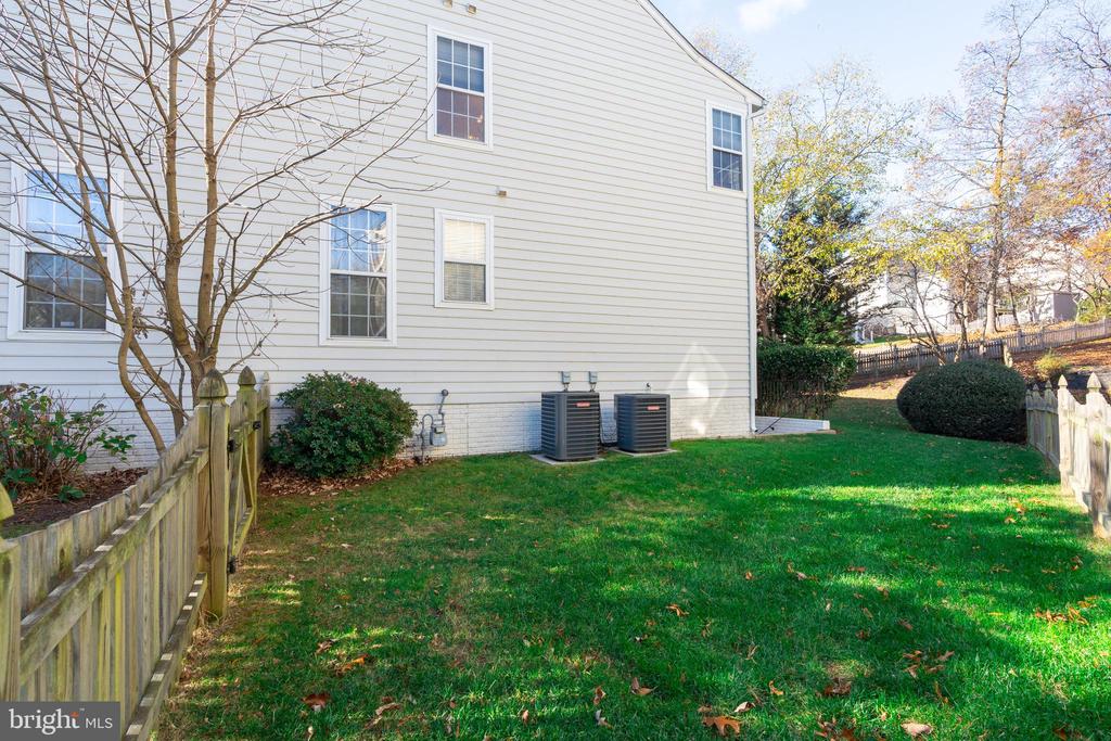 21552 Glebe View