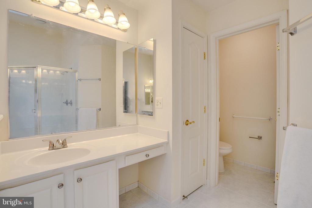 21552 Glebe View