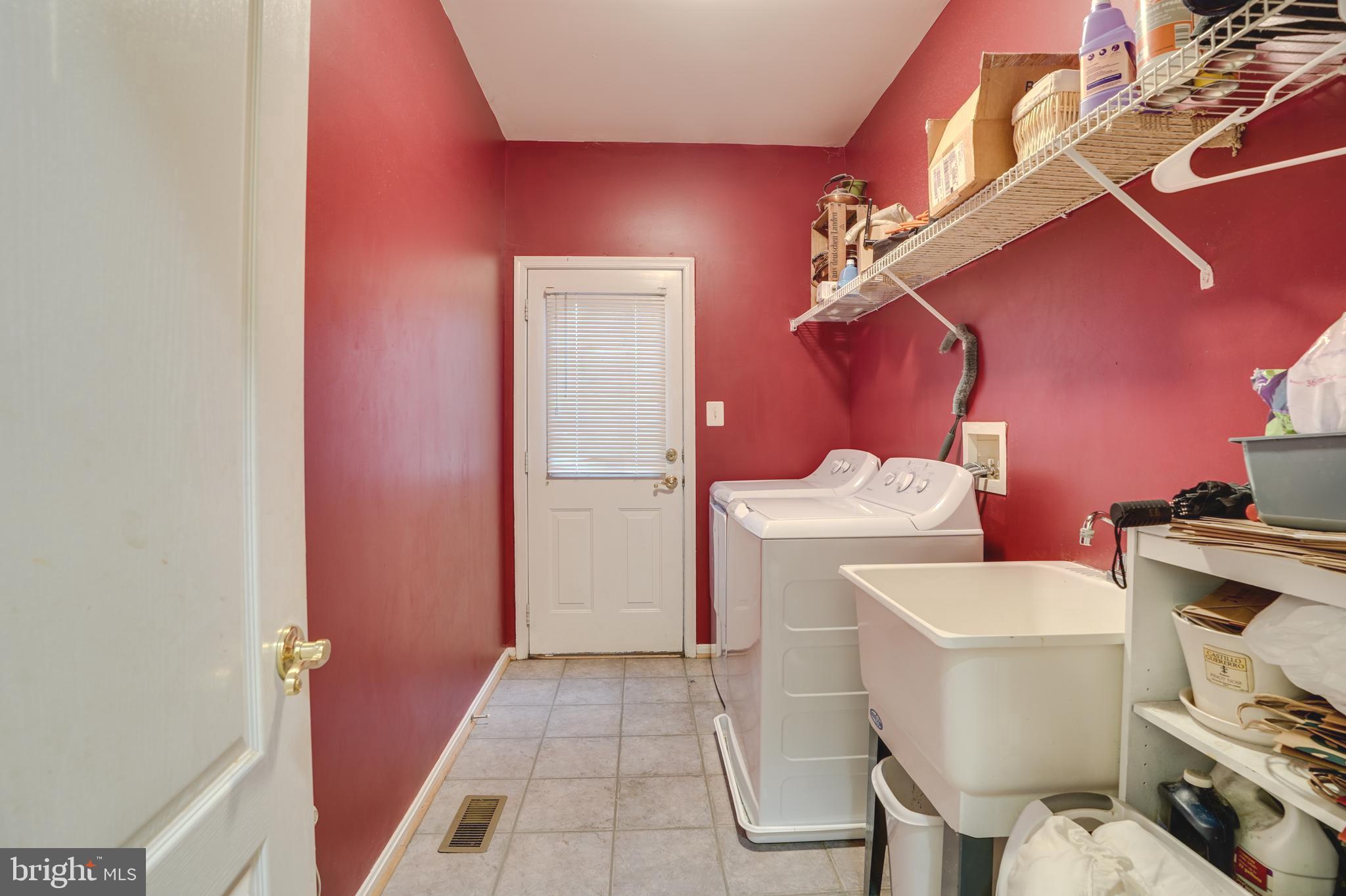 21552 Glebe View