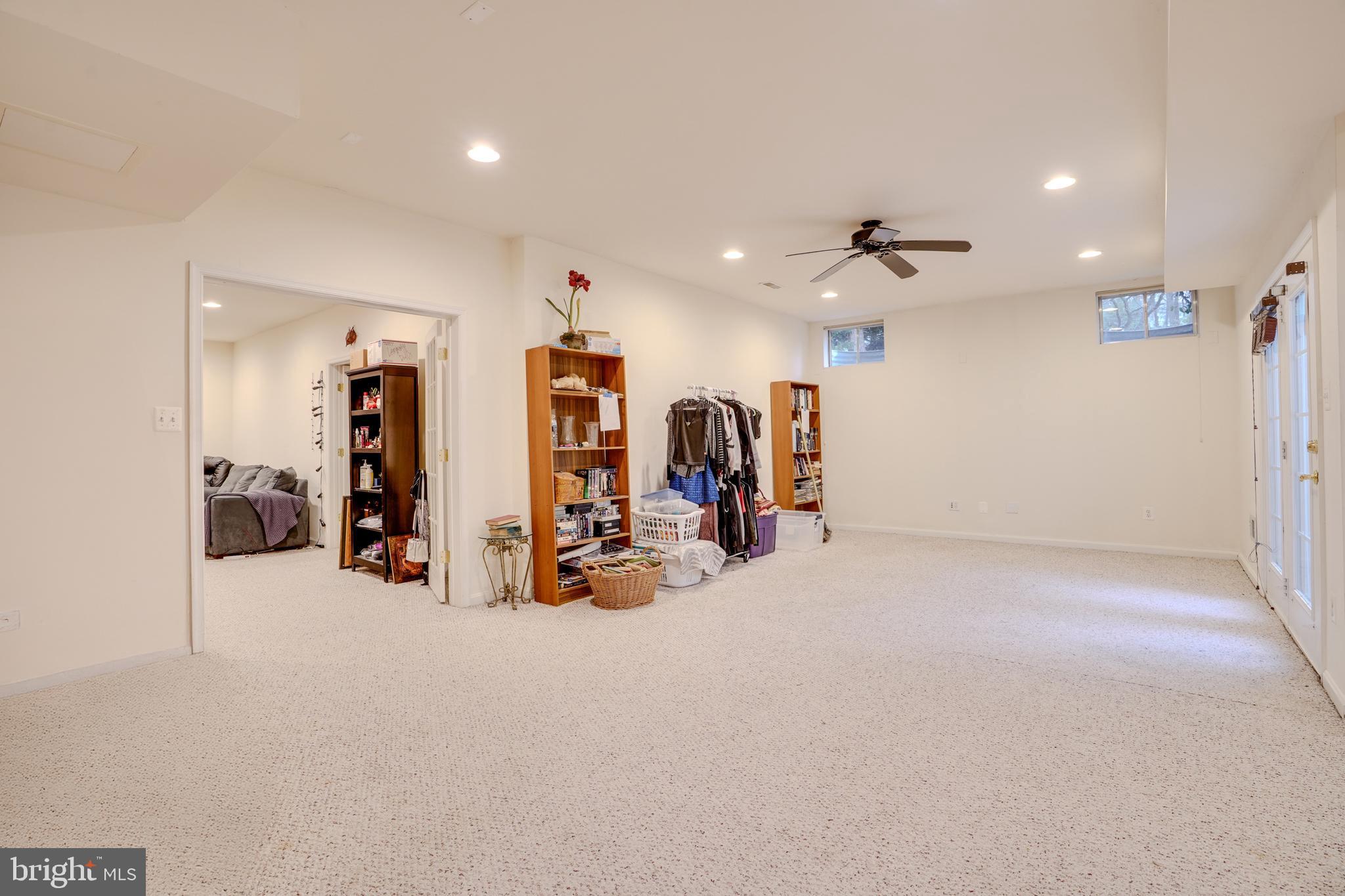 21552 Glebe View