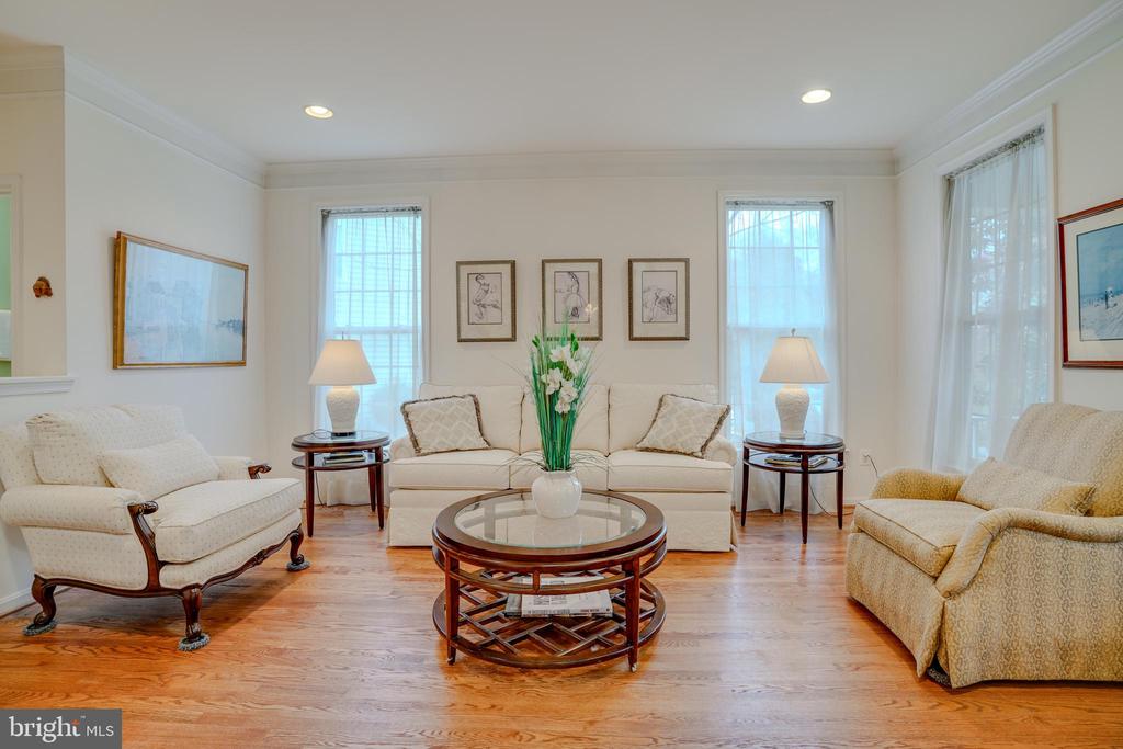 21552 Glebe View