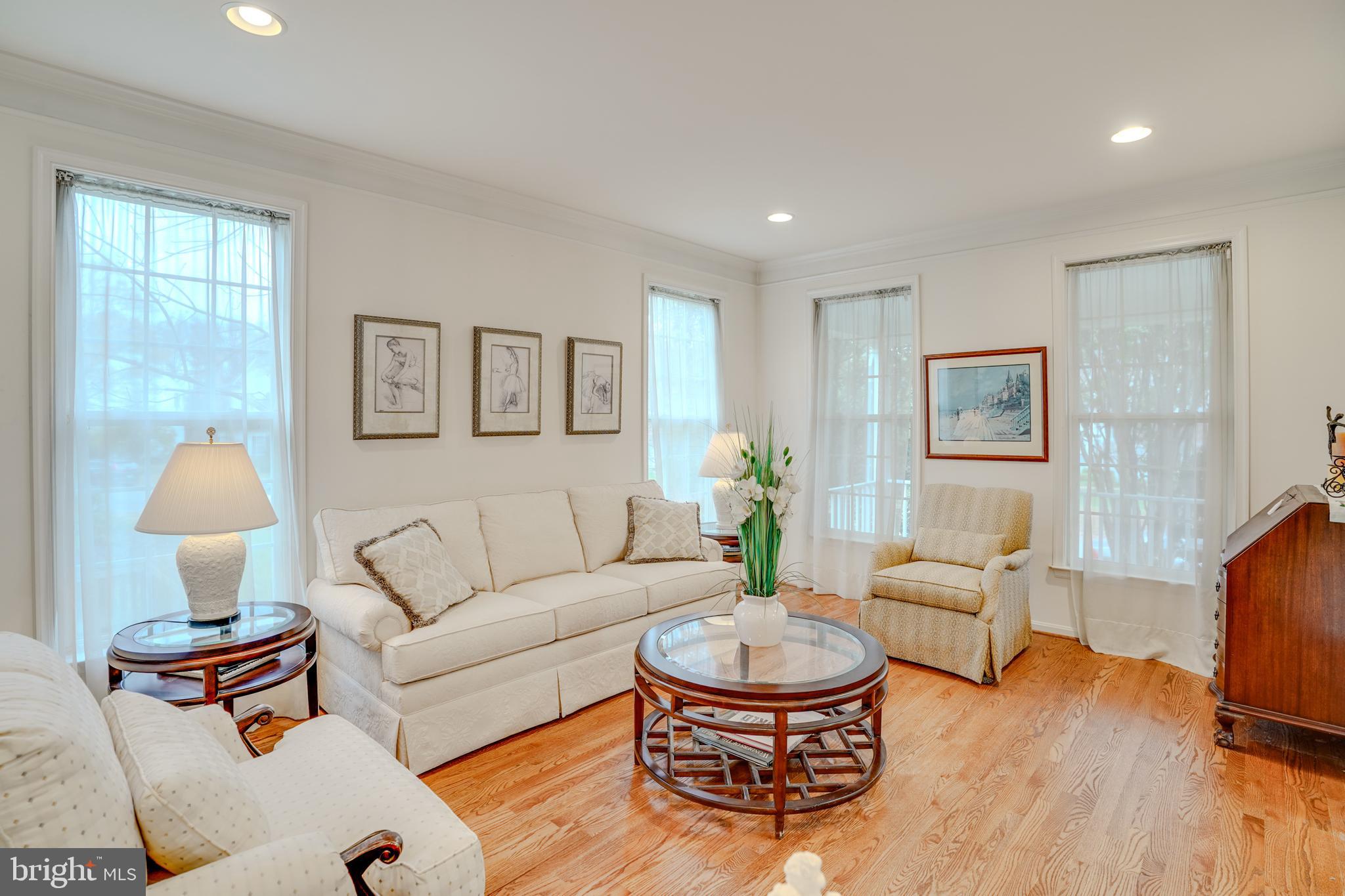 21552 Glebe View