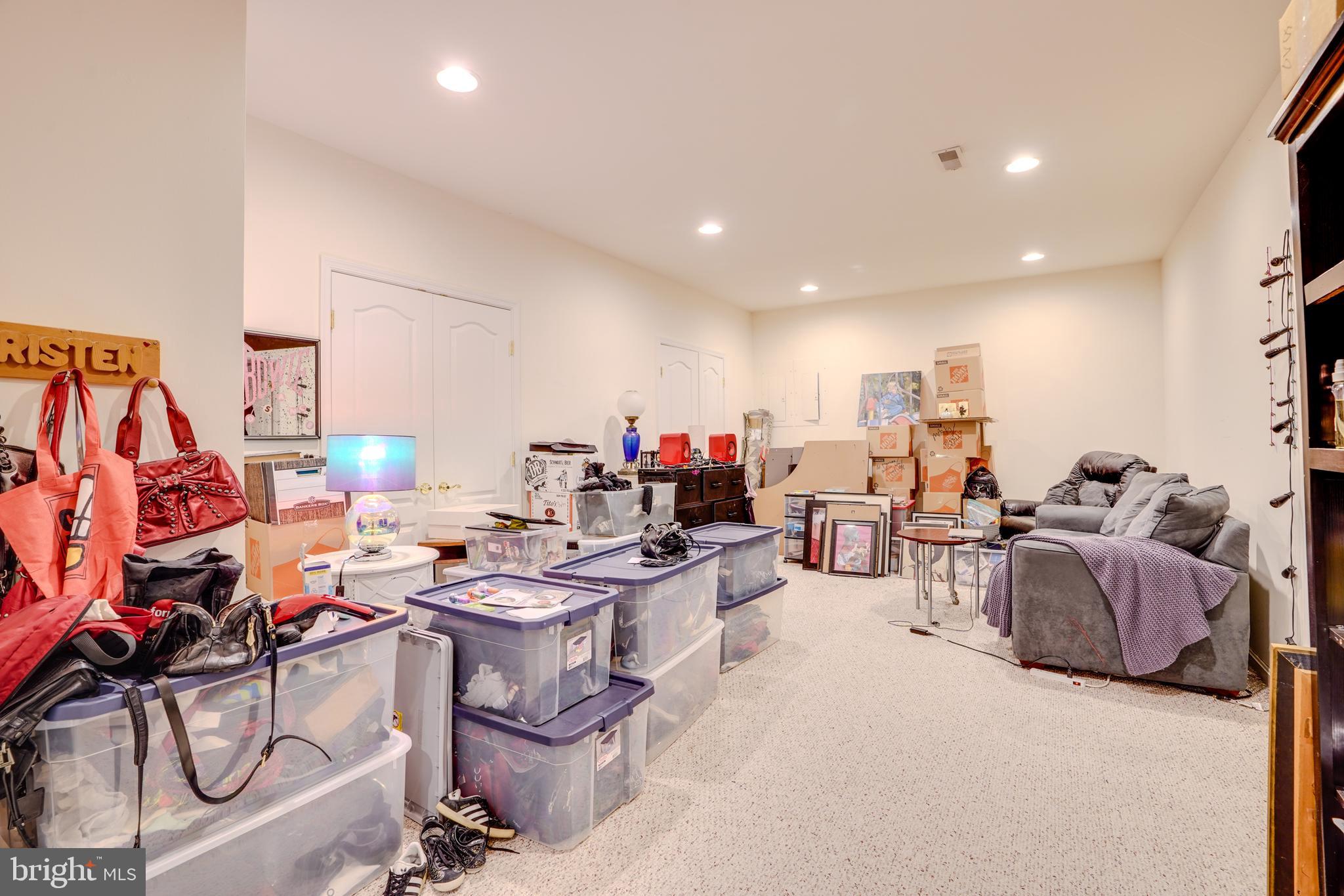 21552 Glebe View