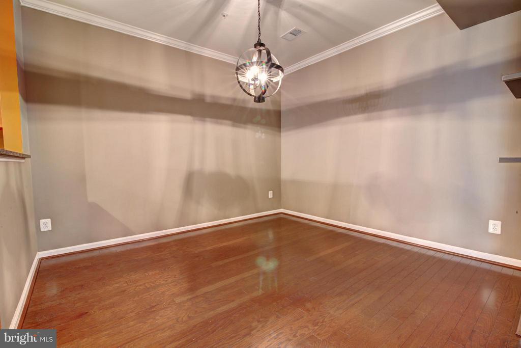 43865 HICKORY CORNER TER #103