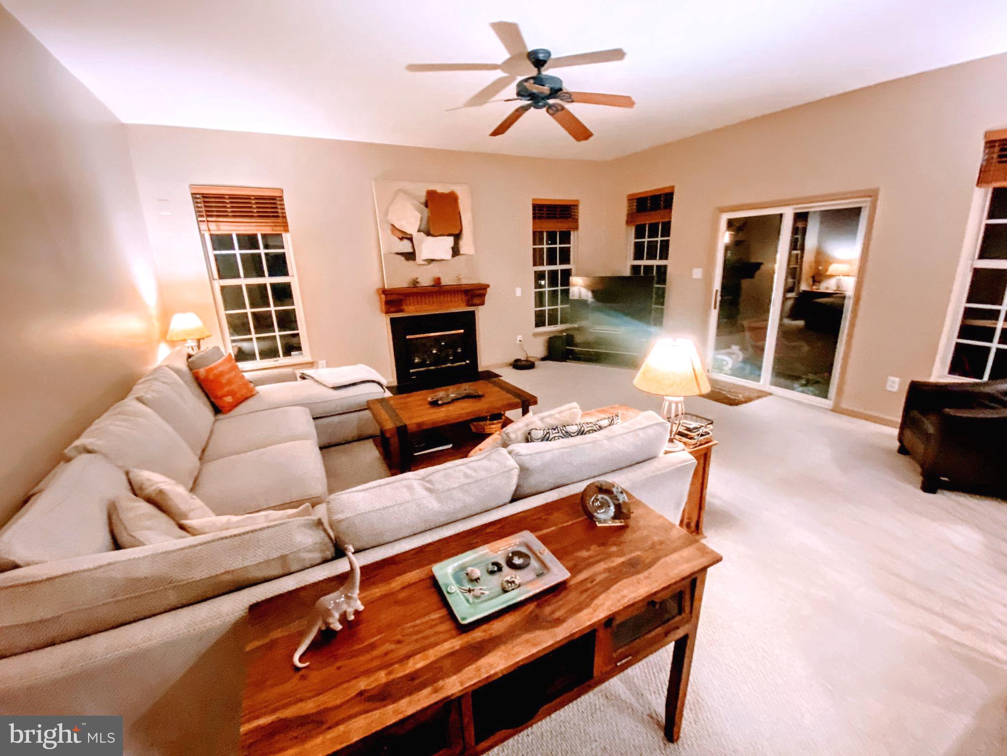 42738 Hollowind Ct