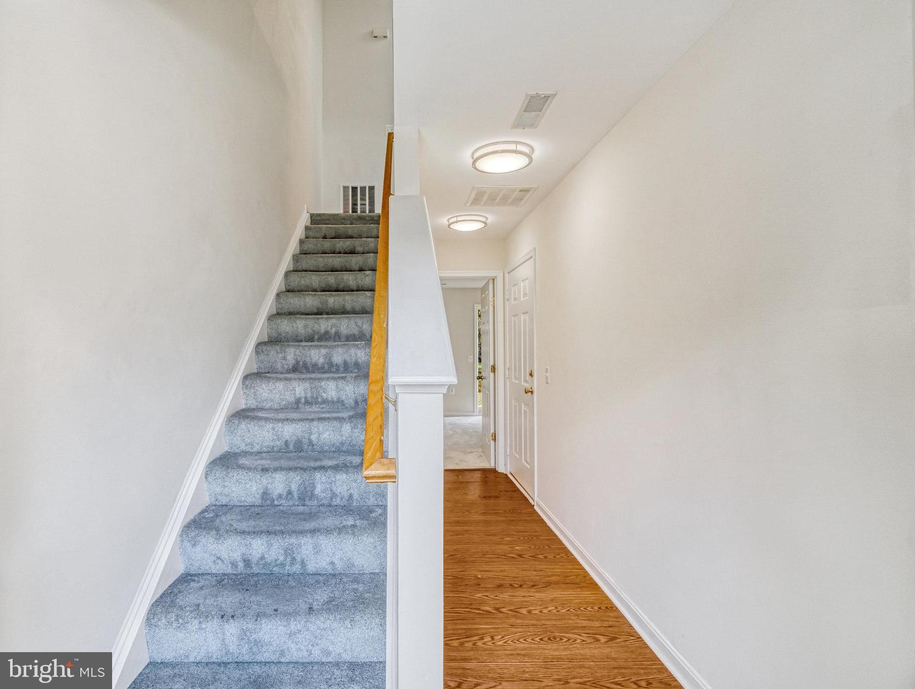 23078 Fontwell Sq