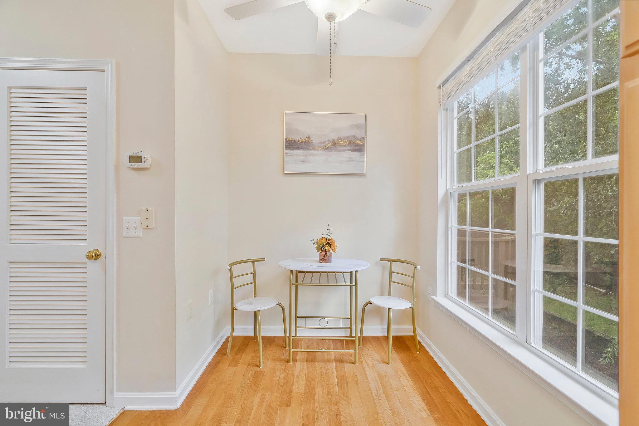 23078 Fontwell Sq