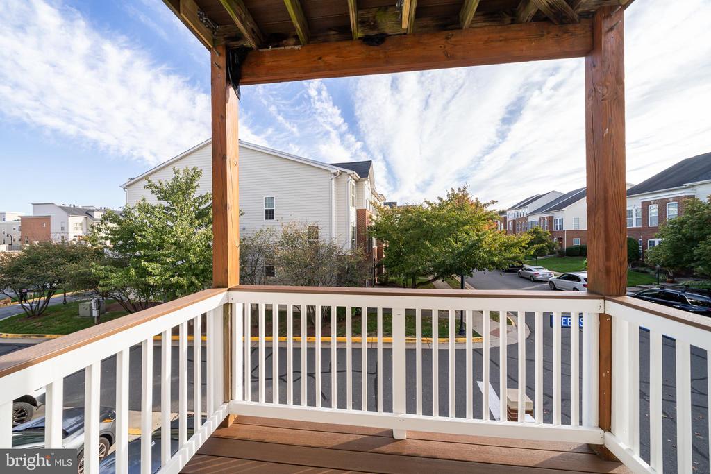 19470 Promenade Dr