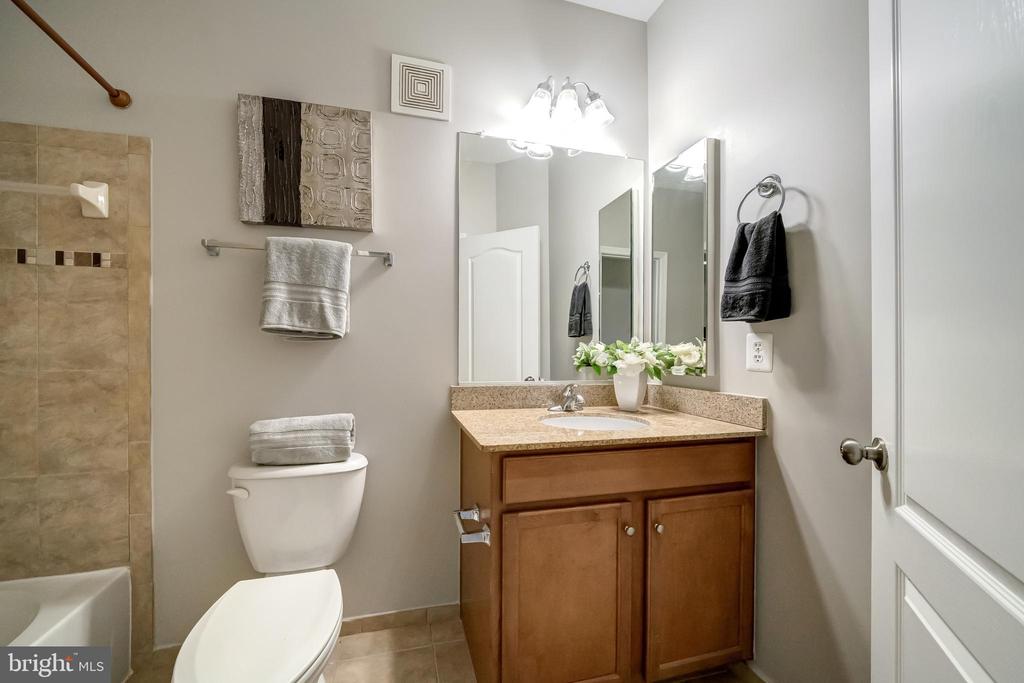 19470 Promenade Dr