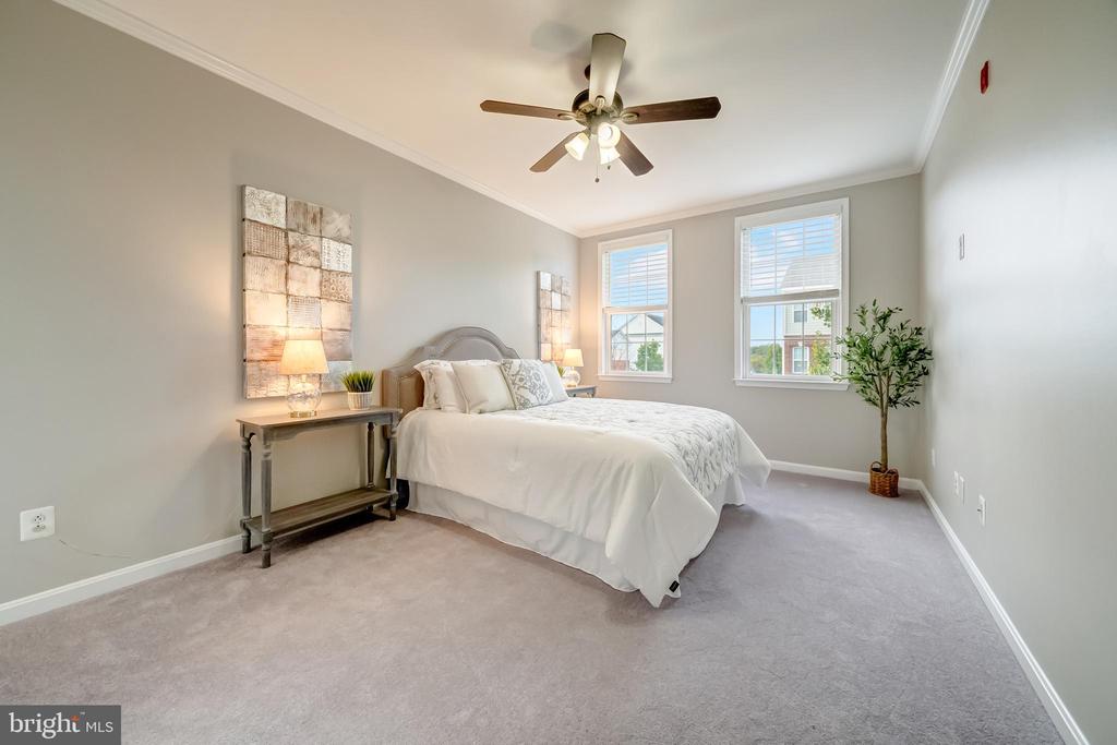 19470 Promenade Dr