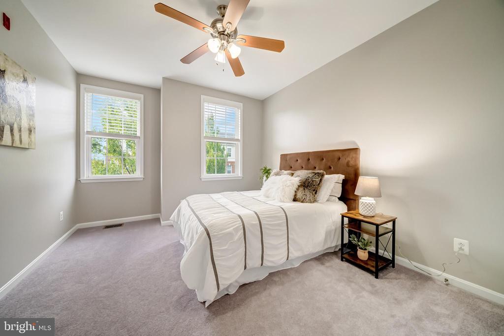 19470 Promenade Dr
