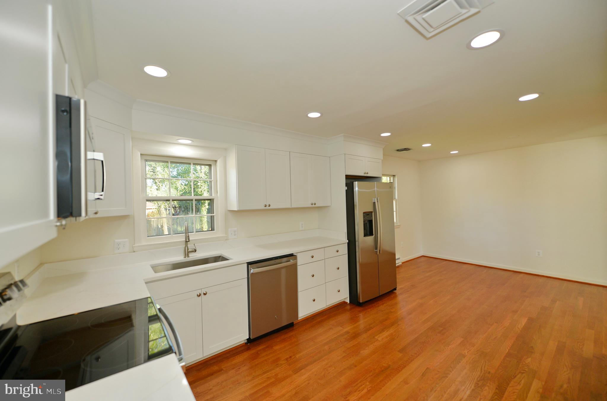 135 Prospect Dr SW