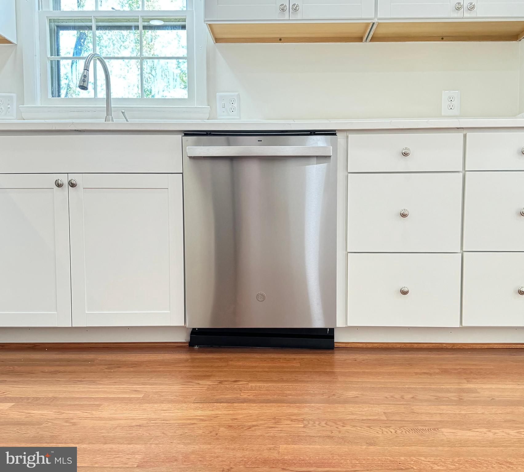 135 Prospect Dr SW