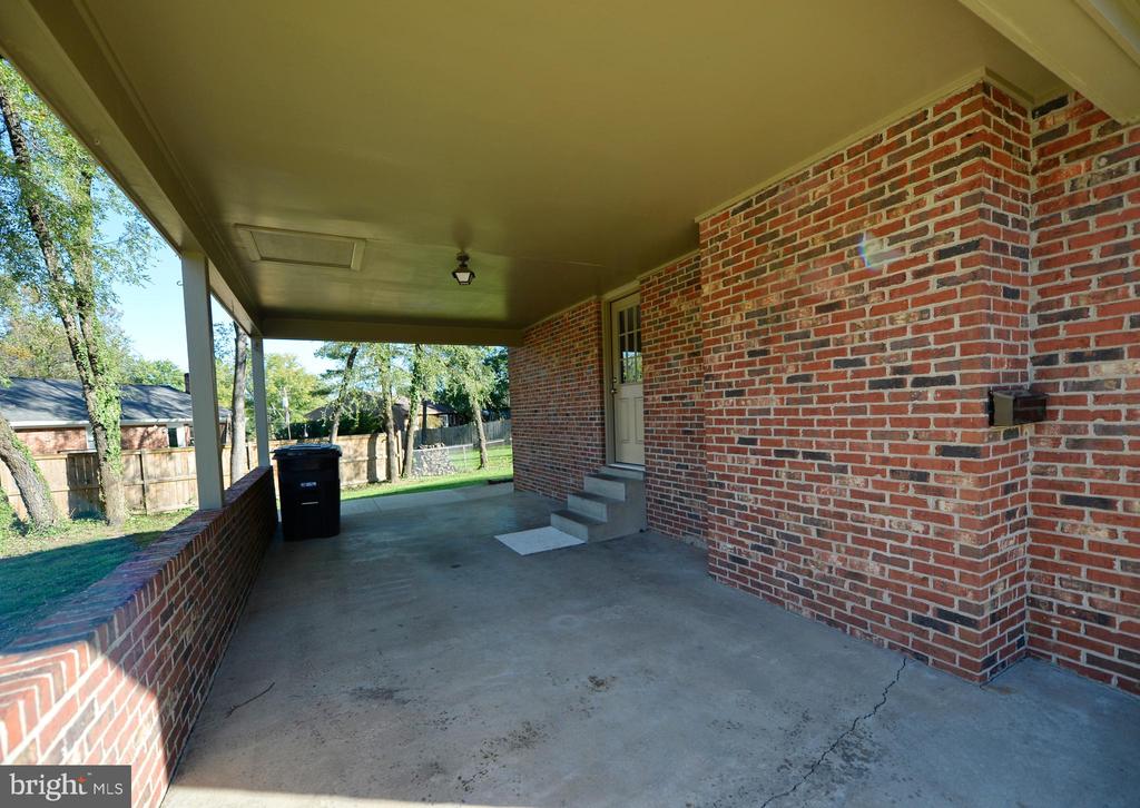 135 Prospect Dr SW