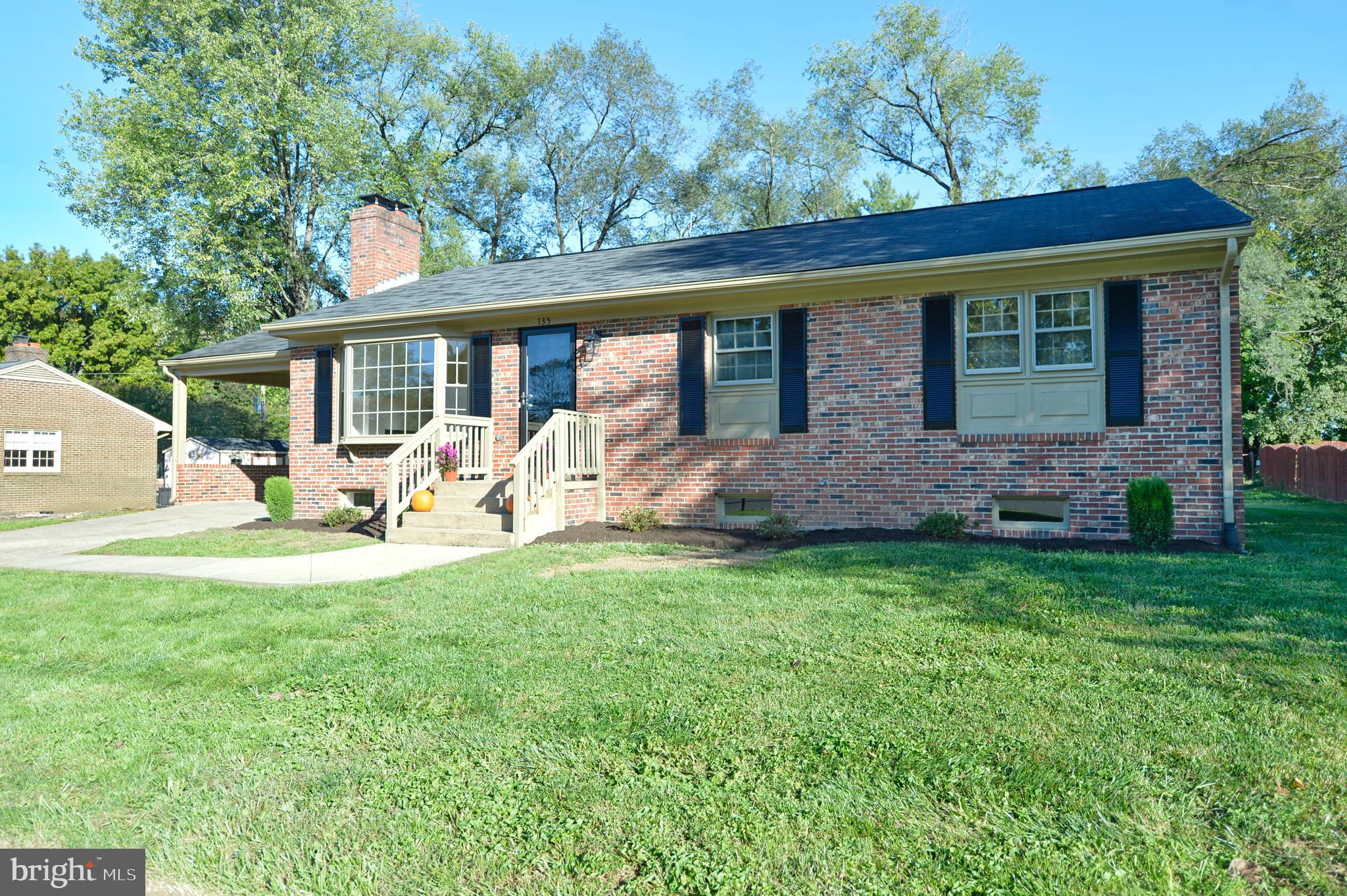 135 Prospect Dr SW