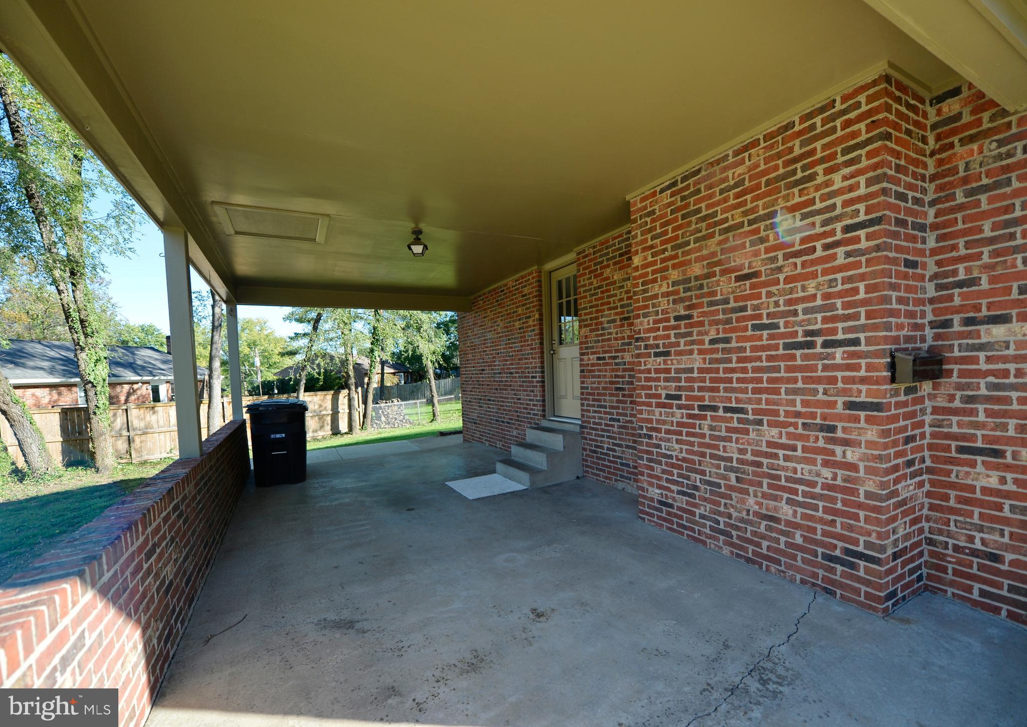 135 Prospect Dr SW