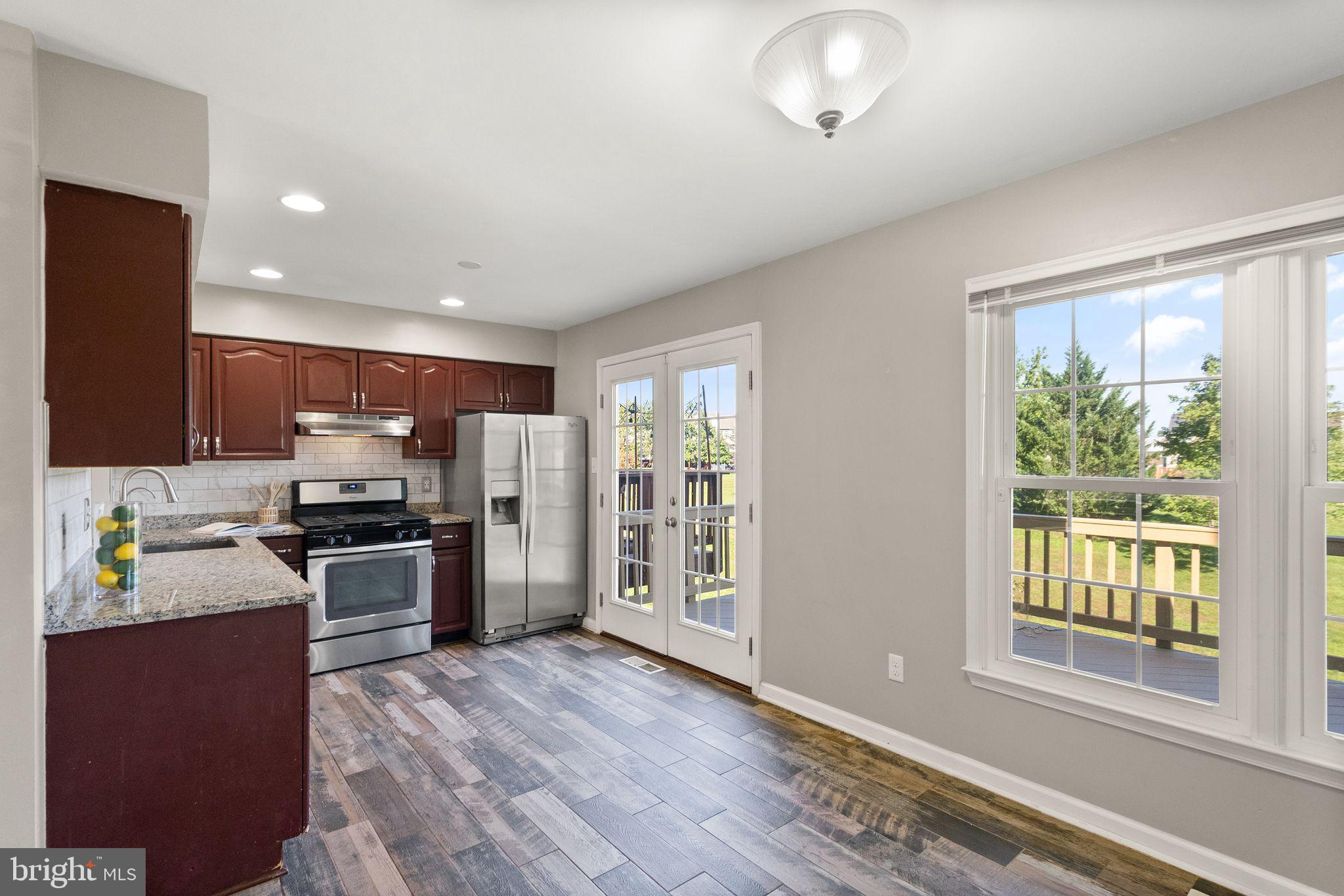 43593 BLACKSMITH SQ