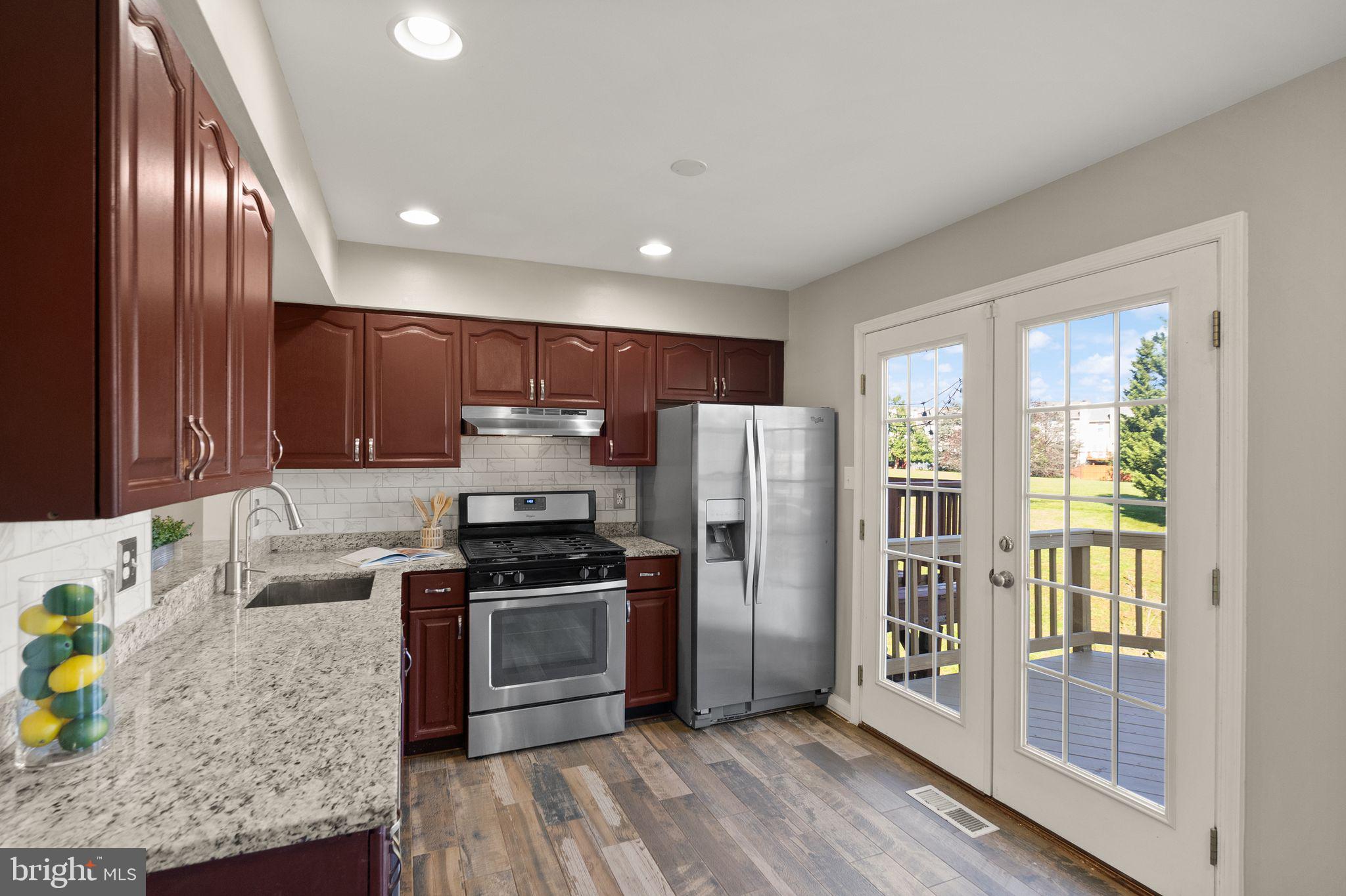 43593 BLACKSMITH SQ