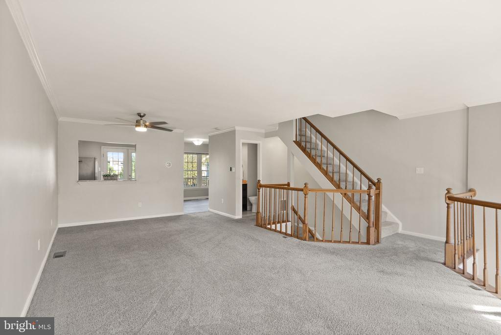 43593 BLACKSMITH SQ