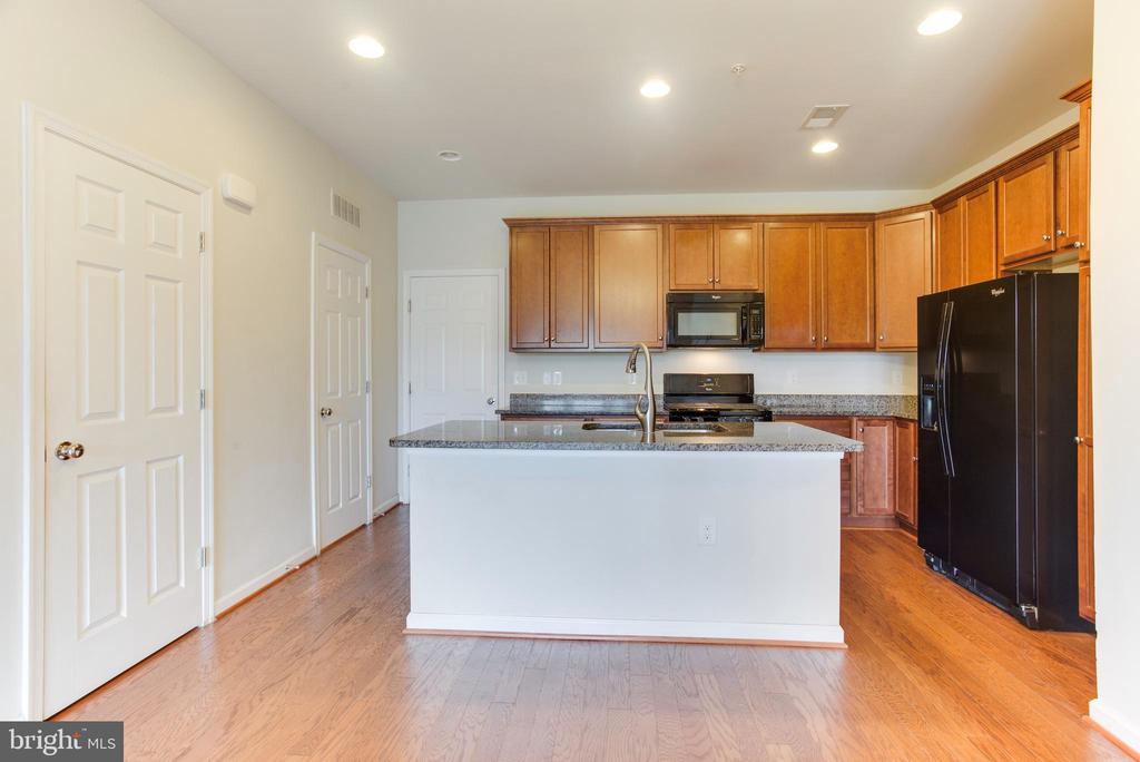 42735 EILDON TER