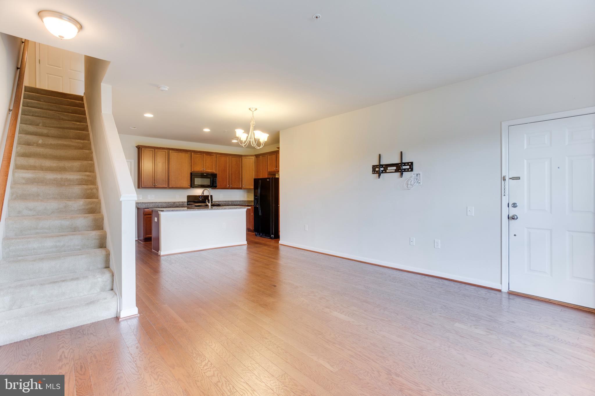 42735 EILDON TER
