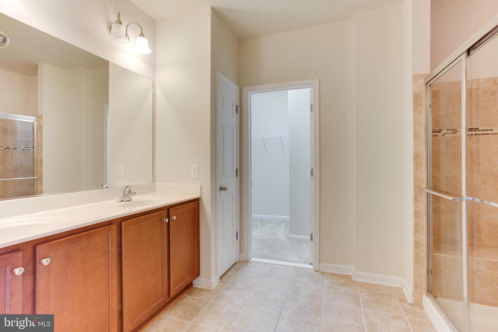 42735 EILDON TER