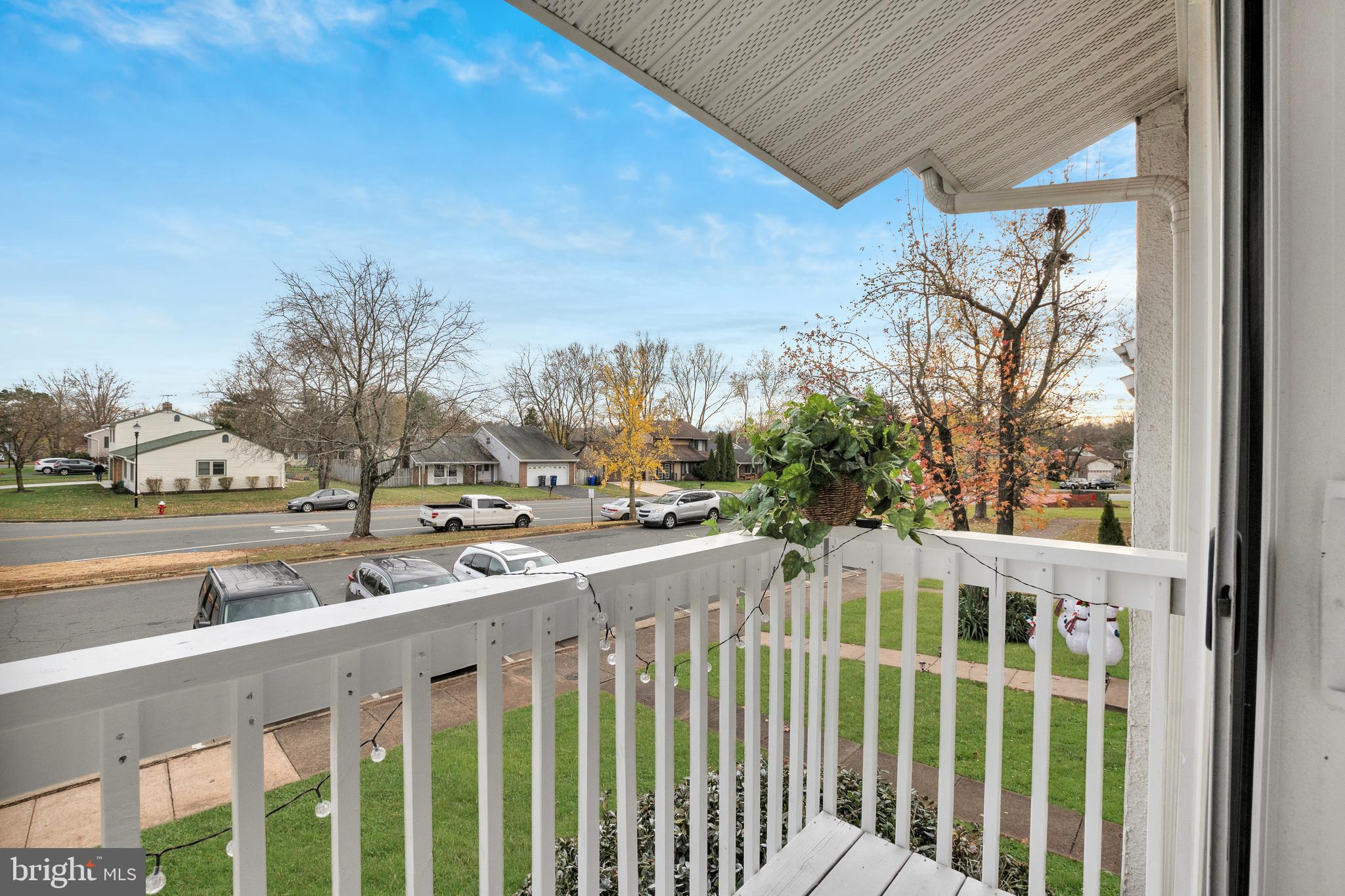 823 Sugarland Run Dr