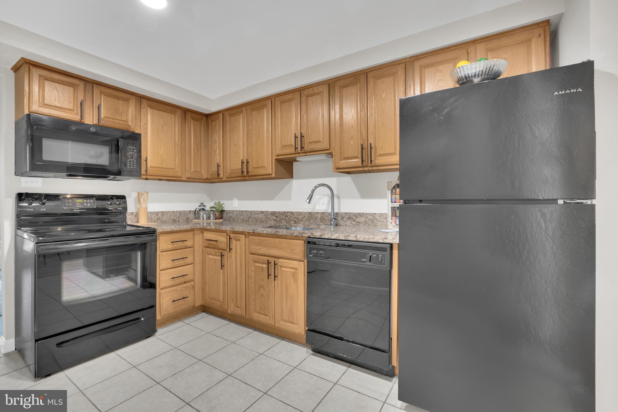 823 Sugarland Run Dr