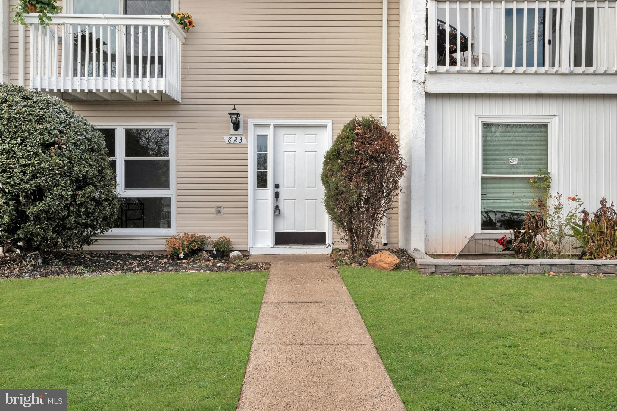 823 Sugarland Run Dr