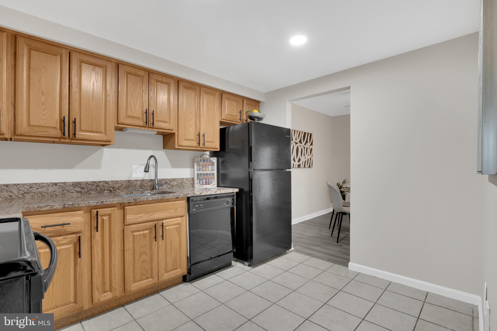823 Sugarland Run Dr