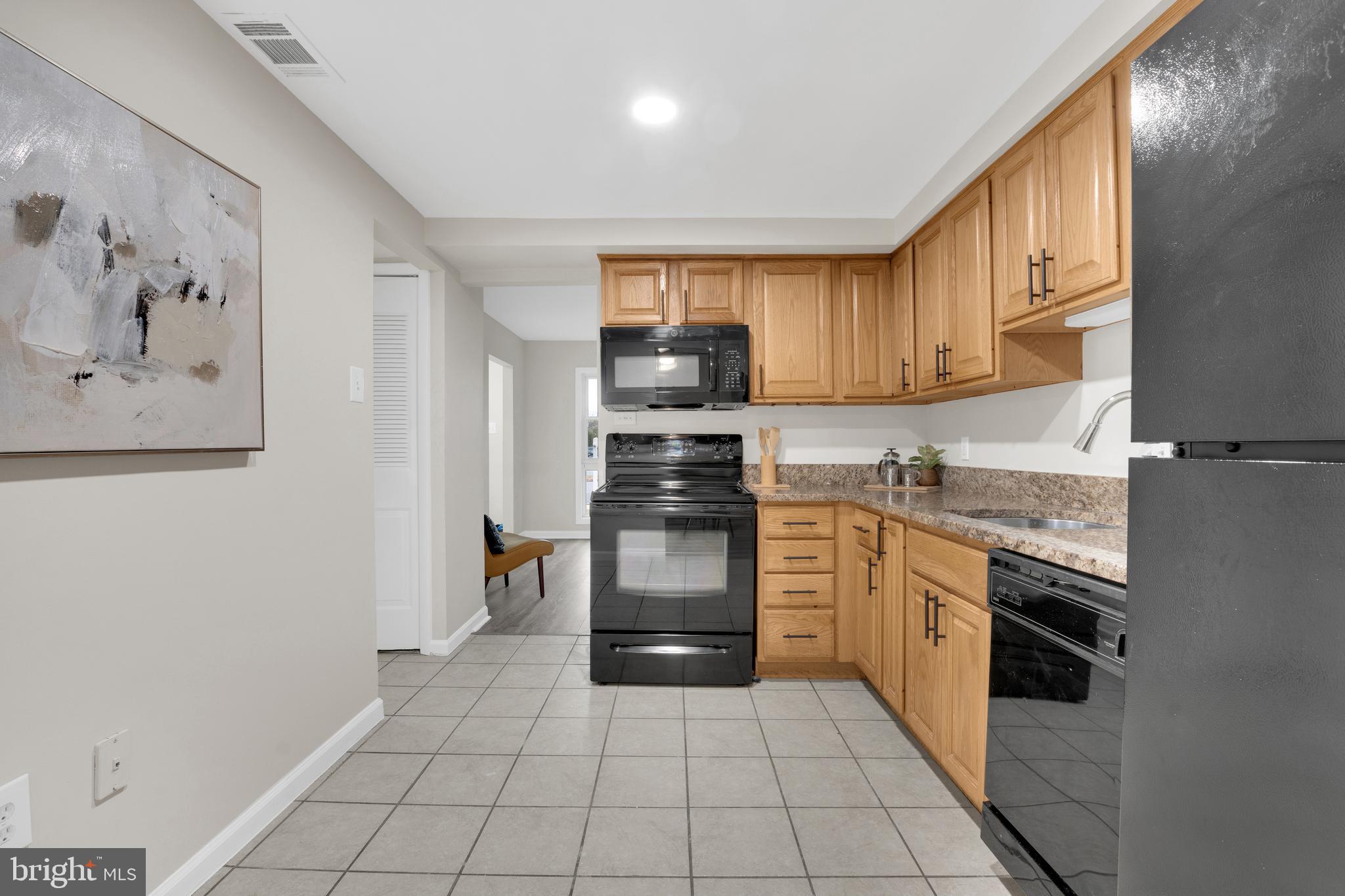 823 Sugarland Run Dr