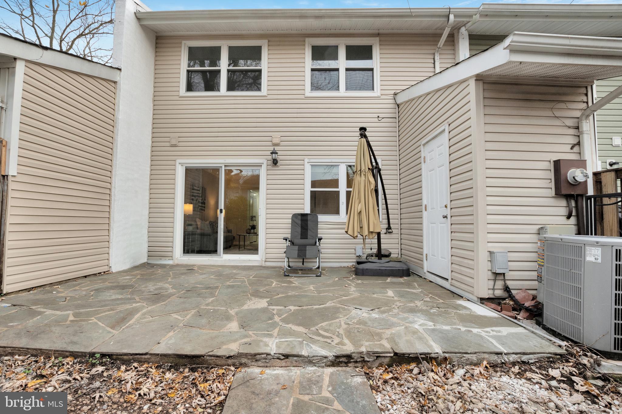 823 Sugarland Run Dr
