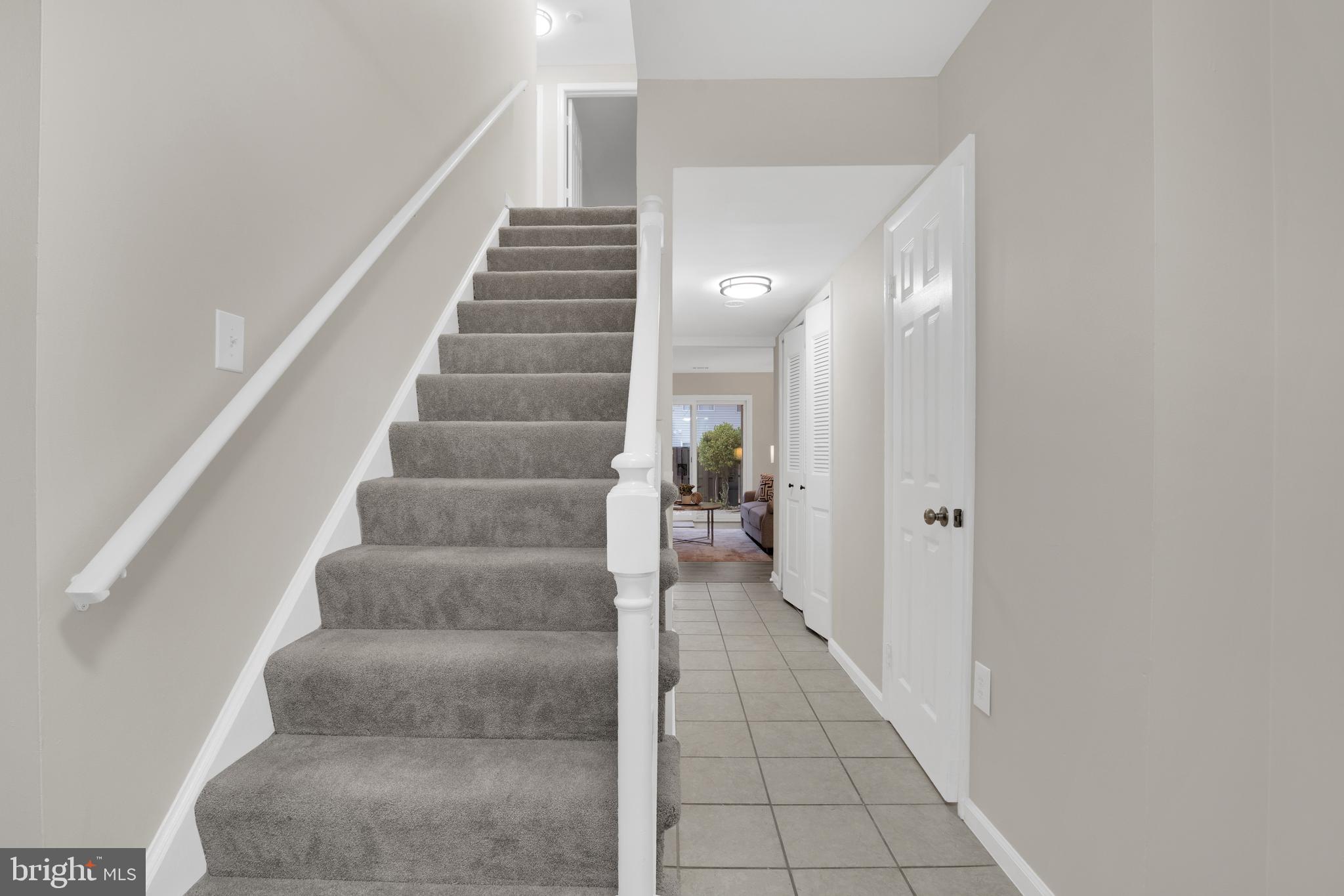 823 Sugarland Run Dr