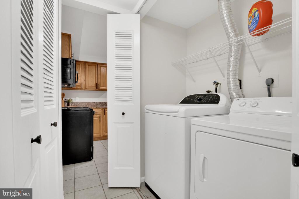 823 Sugarland Run Dr