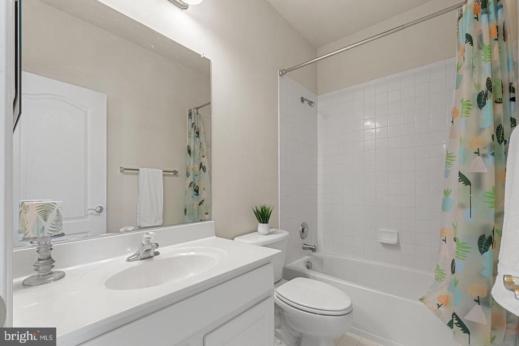 42407 BOWDITCH