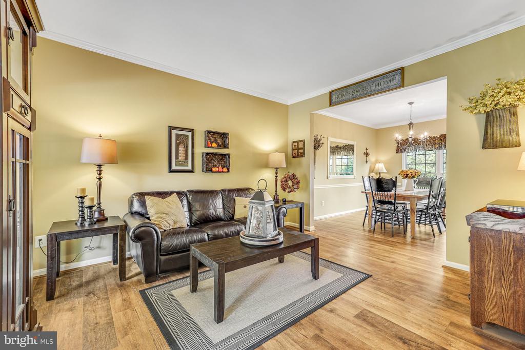608 Wintergreen Dr