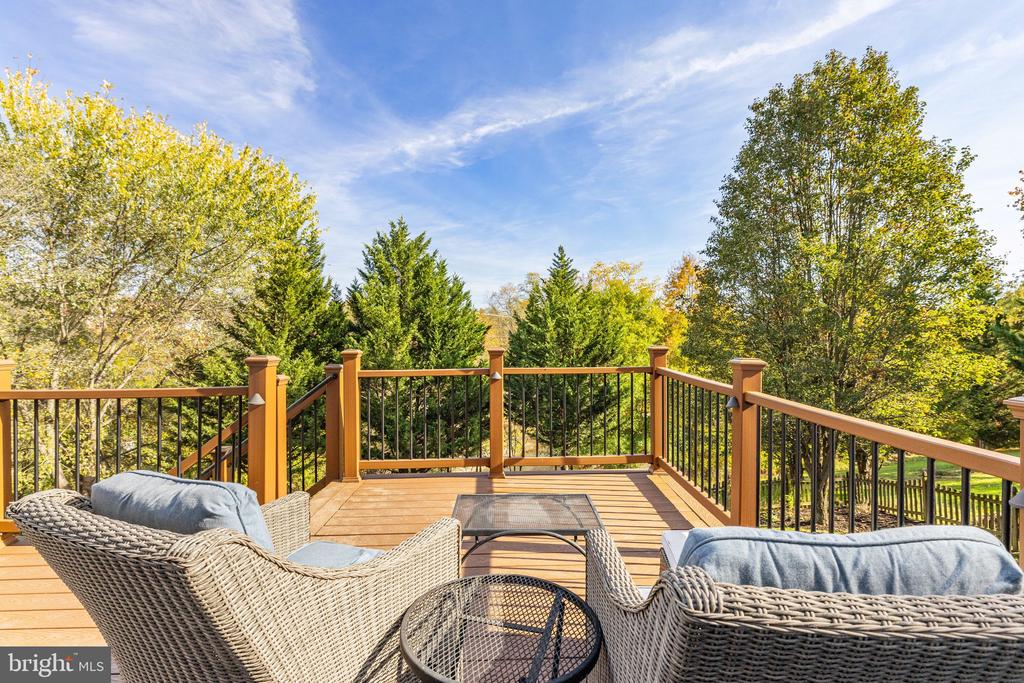 608 Wintergreen Dr