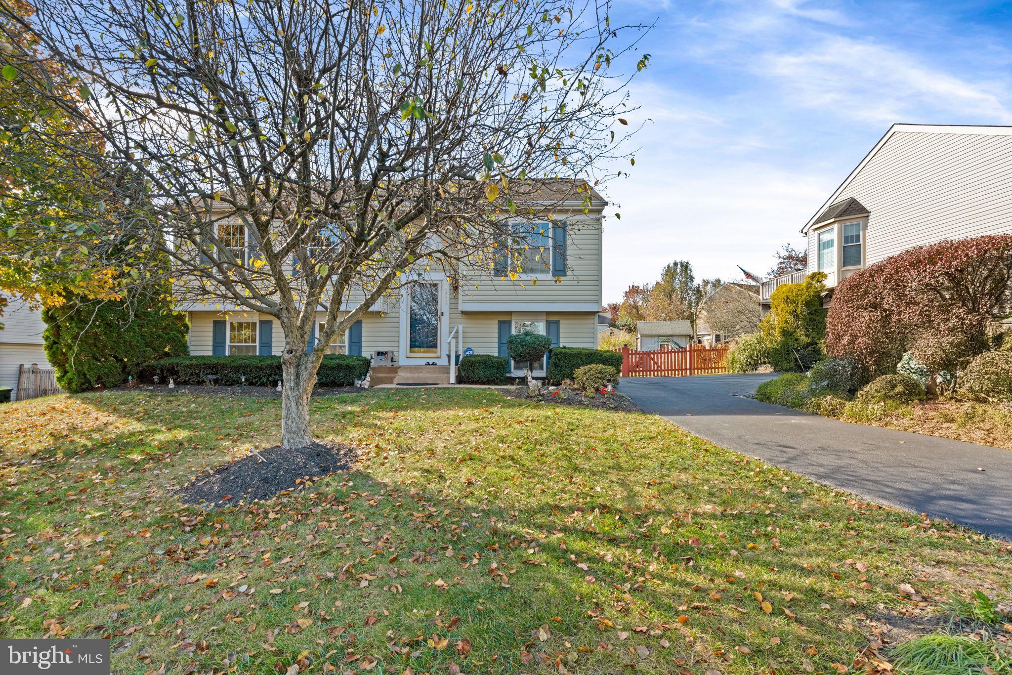 42851 Churchill Downs Dr