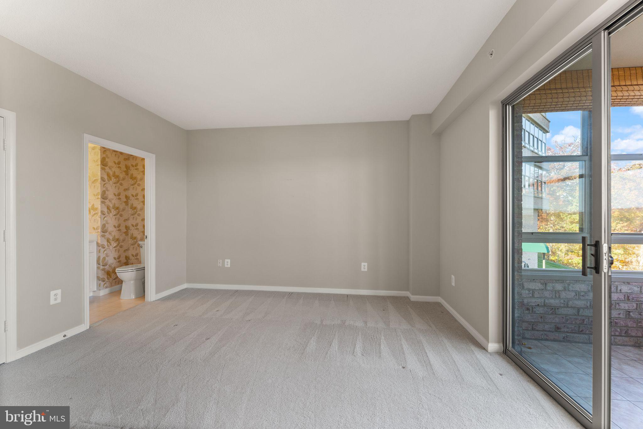 19360 Magnolia Grove Sq #114
