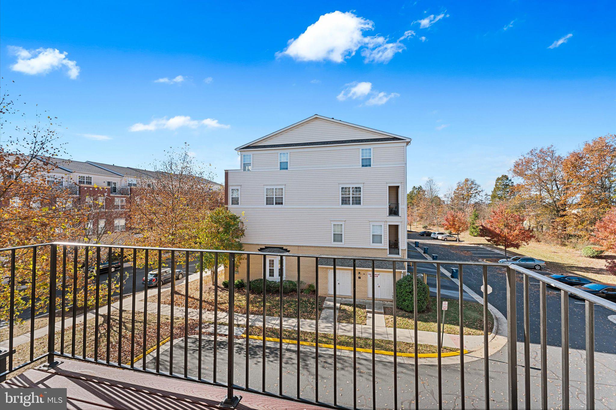 22637 Settlers Trail Ter