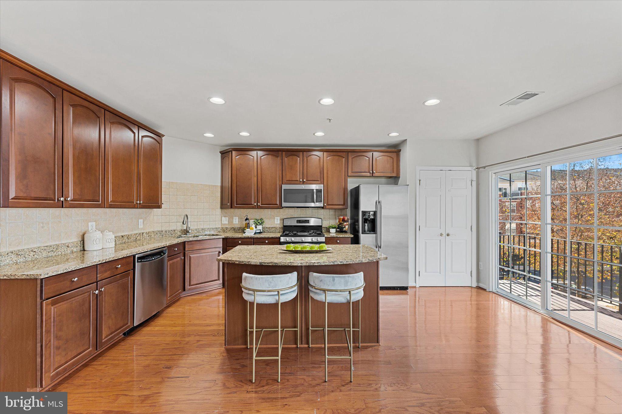 22637 Settlers Trail Ter