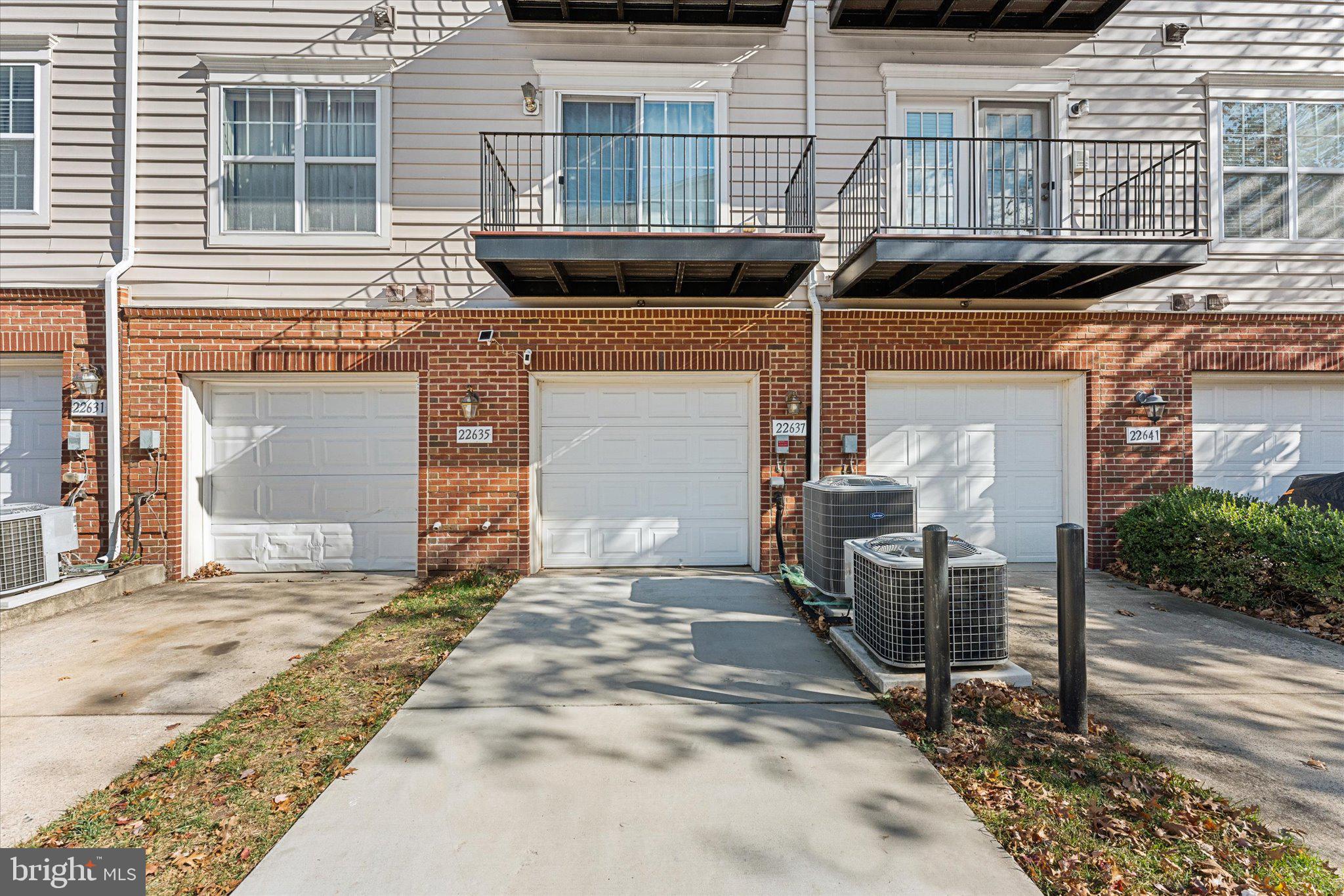 22637 Settlers Trail Ter