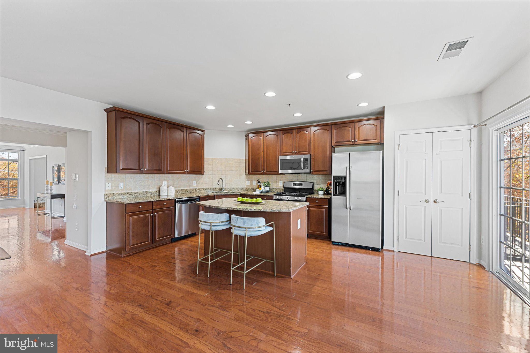 22637 Settlers Trail Ter