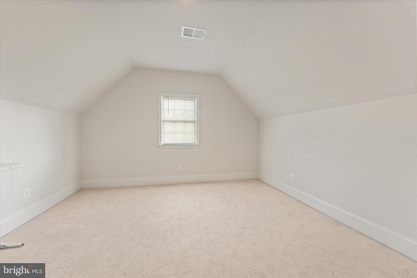 20069 Forest Farm Ln