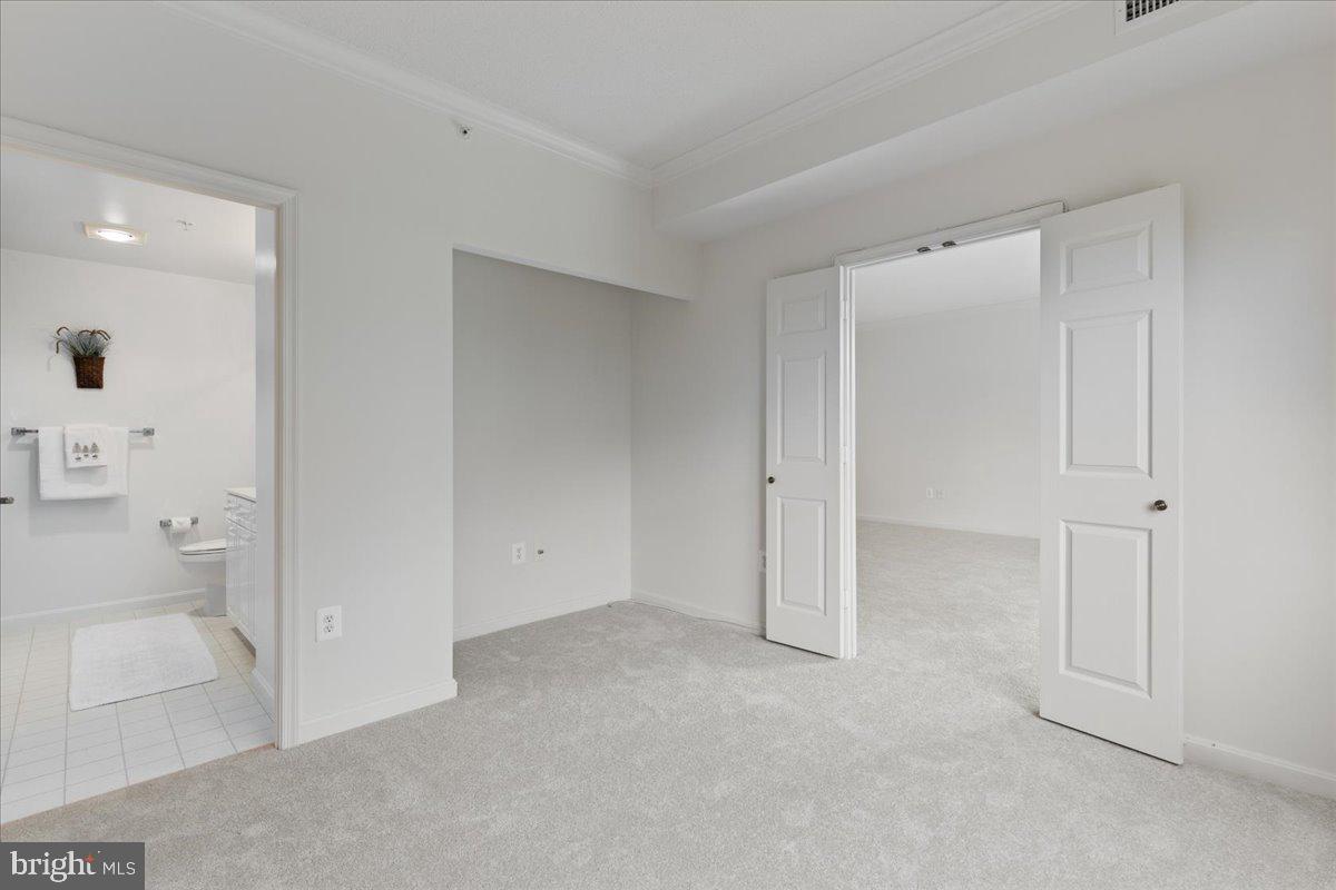19350 Magnolia Grove Sq #403