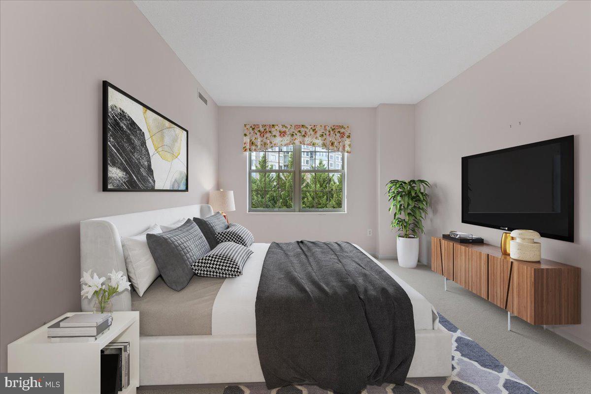 19350 Magnolia Grove Sq #403